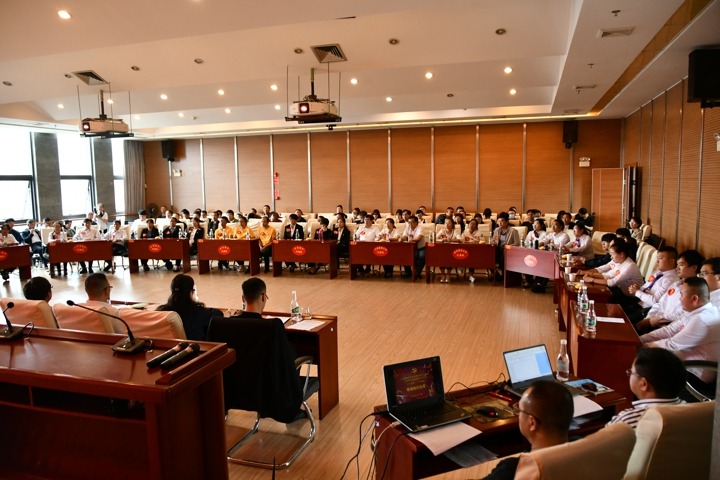 云南省煤炭产业集团（CA88集团）党委组织发展进建“三个条例”现场知识较量活动