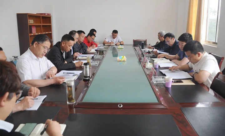云煤（CA88）集团总经理助理、鼎新办主任陈家昆一行到陆东煤矿公司发展深入国企鼎新三年行动专项督导