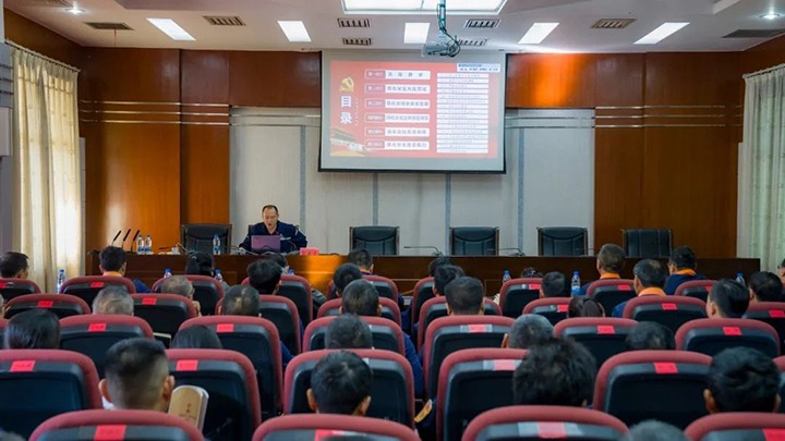 【聚焦云煤】云煤（CA88）集团到云南解化公司发展《两办》定见心灵宣贯活动