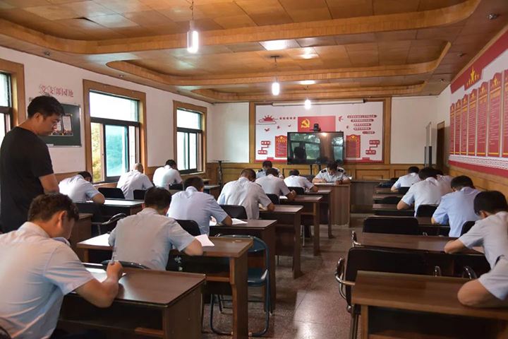2.jpg 2.jpg